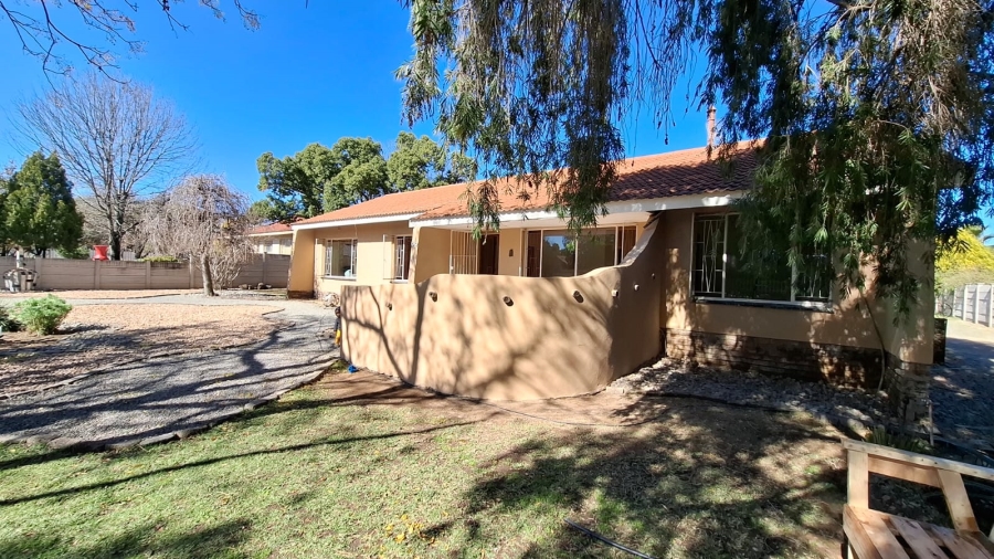 3 Bedroom Property for Sale in La Hoff North West